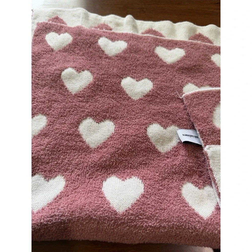 Cupcakes & Cashmere Valentine's Day Kitchen‎ Towels